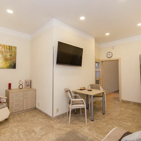 Magnolia Apartments With Wellness Praga Exterior foto